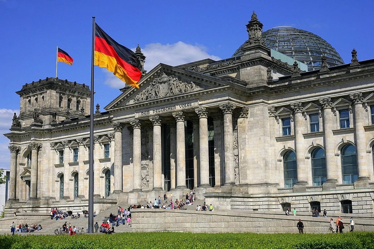 Berlin_reichstag_CP.webp
