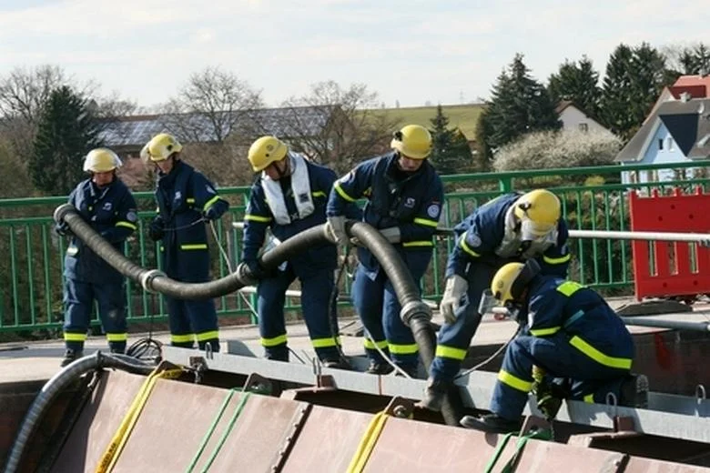 германия спасатели.webp