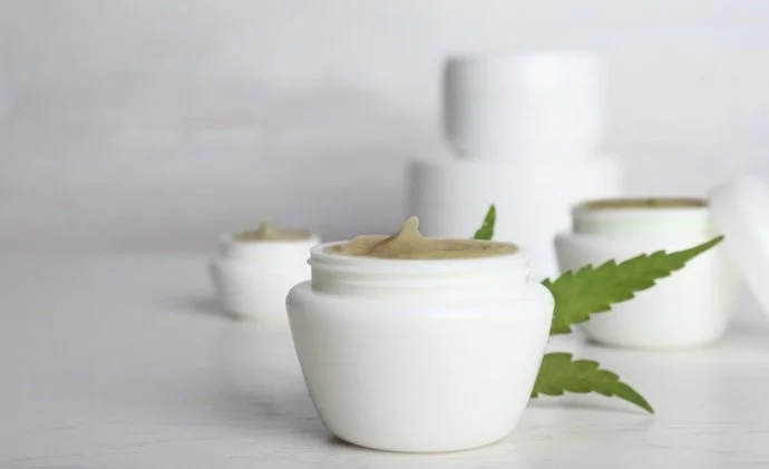 Канна-мазь помогает при экземе - польза марихуаны.webp