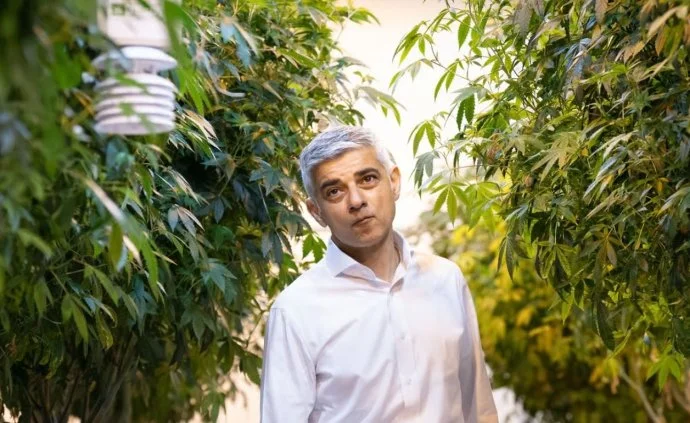 Мэр Лондона поддержал декриминализацию каннабиса.webp