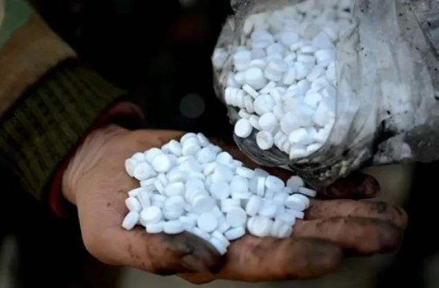 На КПП Дзвинкове задержали венгра с кокаином.webp