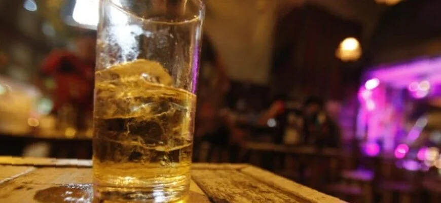 Таиланд сохранил дневной запрет на продажу алкоголя.webp