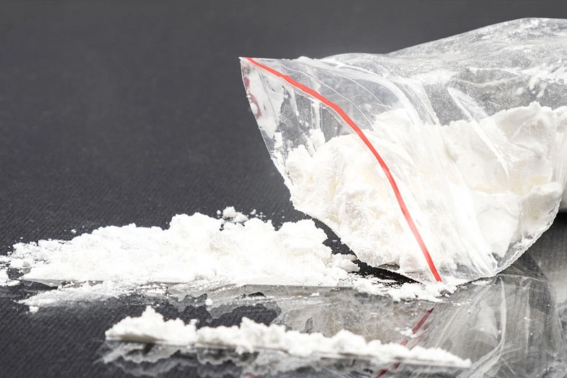 У пассажирки рейса Стамбул-Баку обнаружили свыше 150 г кокаина.webp