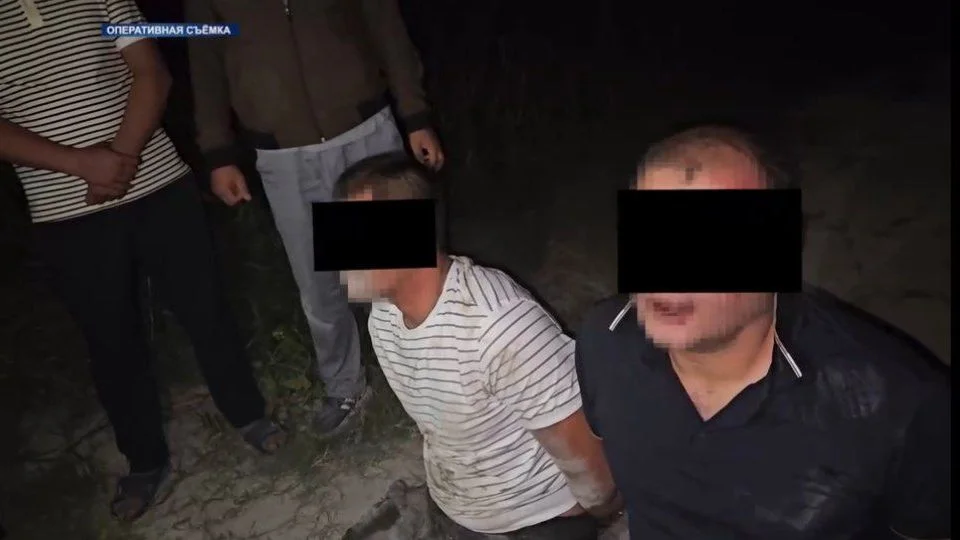 В Фергане и Каракалпакстане изъяли более 25 кг наркотических средств, ввезенных из Афганистана.webp