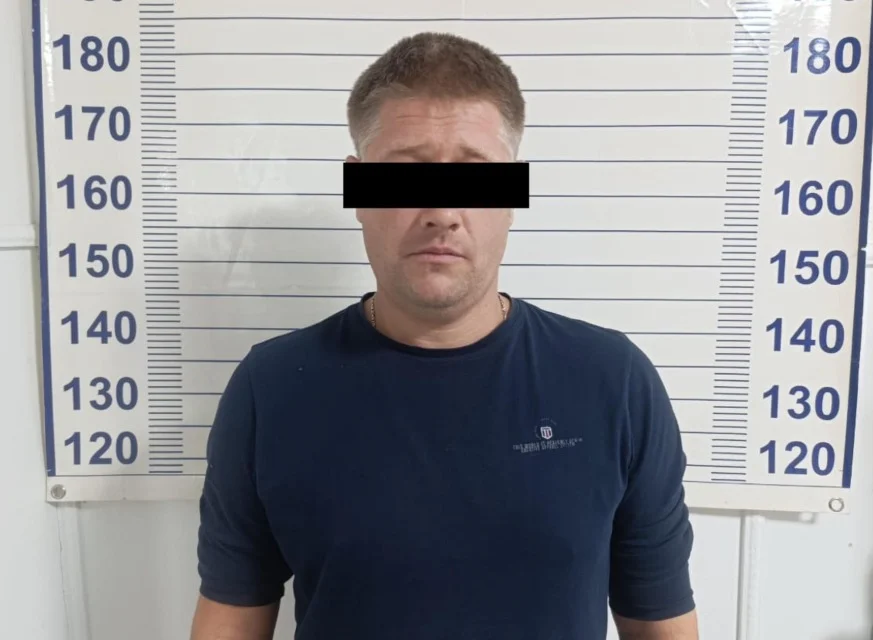 В Токмаке водитель под наркотиками сбил мать с ребенком.webp